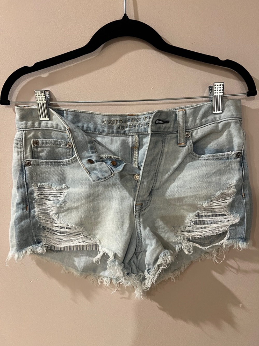 American Eagle Outfitters Light Blue LinedDistressed Jean Shorts with Frayed Hem - Picture 1 of 7